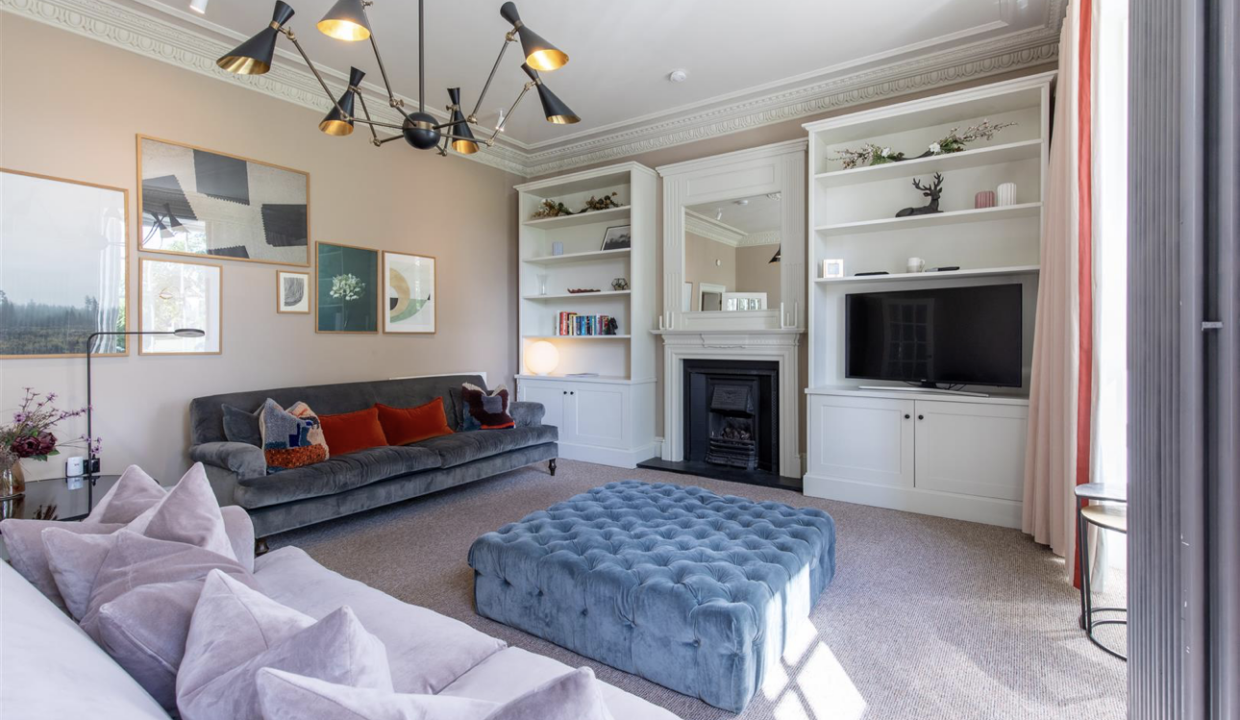 2 Barossa Place, Perth - Premier Properties Perth 3