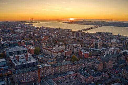 Aerial,View,Of,Dundee,,Scotland,,United,Kingdom,In,Autumn